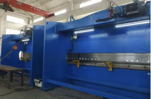 Latest company case about Russian Client Expands Steel Bending Capacity with 3200KN CNC Tandem Press Brake, 8000mm Width