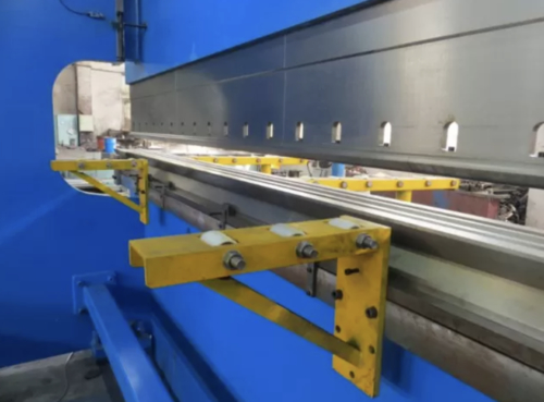 Latest company blogs about Press Brake Machine Technology Driving Precision in Global Metal Fabrication