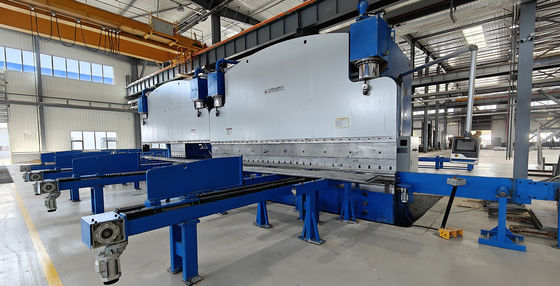 Good price 650Ton tandem CNC Hydraulic Press Brake Machine For Making Light Pole And High Mast online