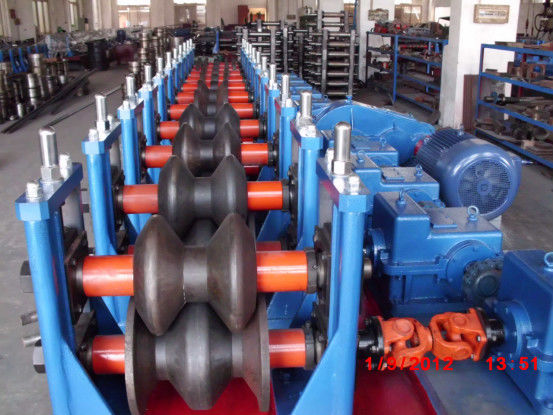 Steel Two Waves 3.0mm Guardrail Roll Forming Machine