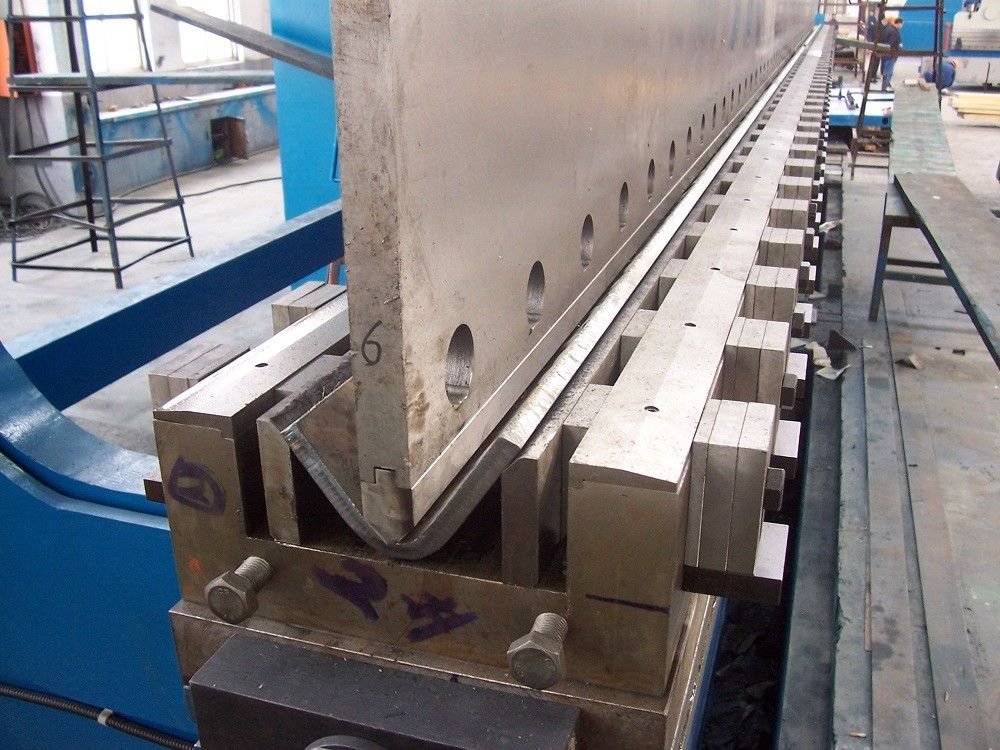 Customized Amada , tokyo , komats bending dies for hydraulic press