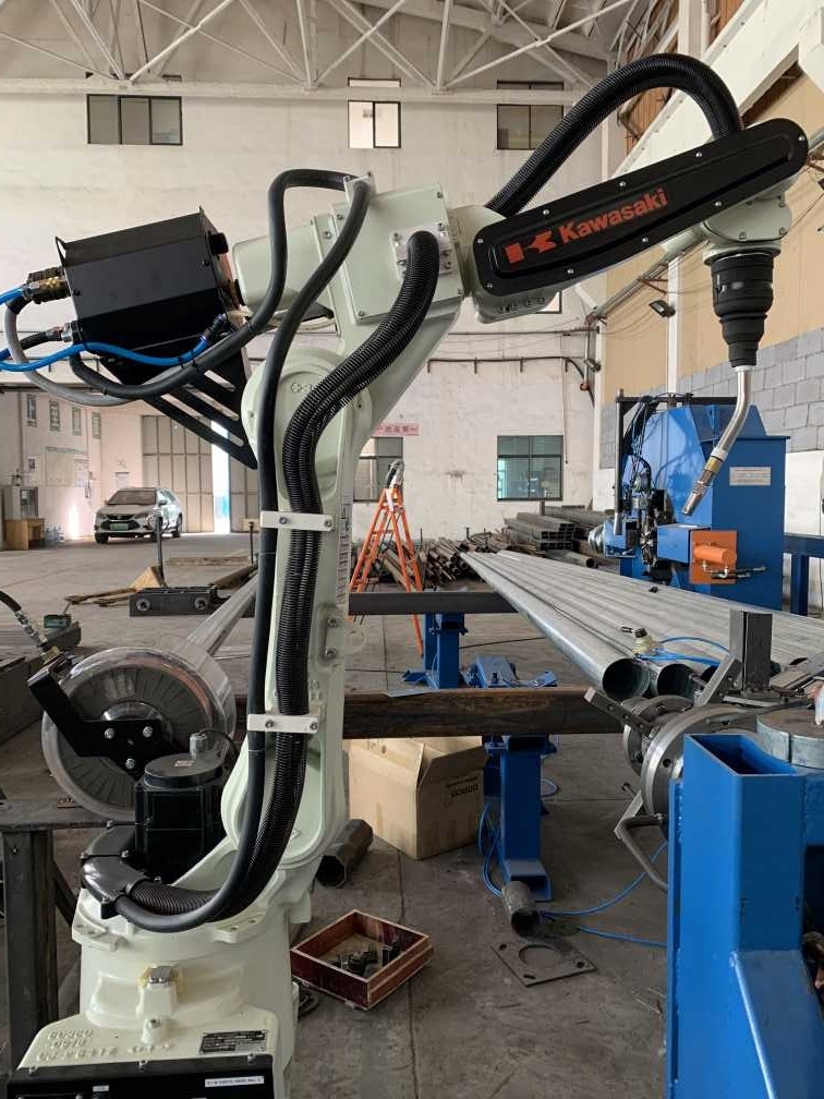 ROBOT BASE PLATE WELDING MACHINE , Model RBW3120/260 With three