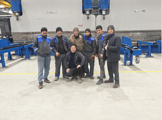 CNC Hydraulic Press Brake worktable length 13 pole