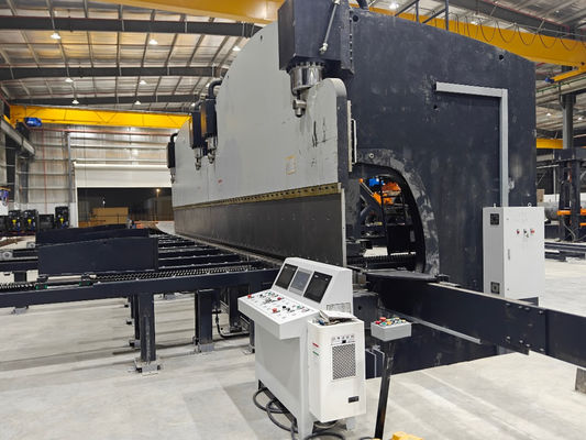 CNC Tandem Hydraulic Press Brake Model : 2-We67k-1200/6250 For making  monopole, transmission tubular tower and high mast