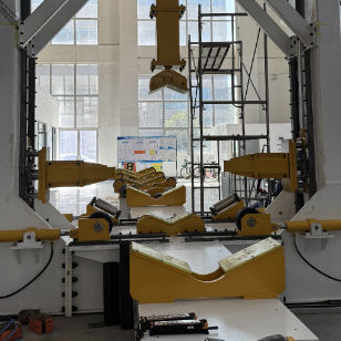 Hydraulic Monopole Straightening Machine 1200KN For 5G Pole Straightening Splicing Reshaping