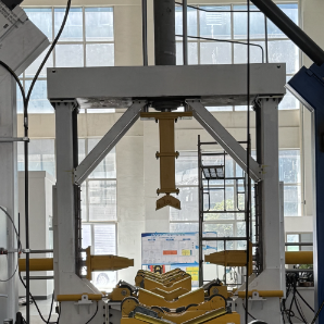 Hydraulic Monopole Straightening Machine 1200KN For 5G Pole Straightening Splicing Reshaping