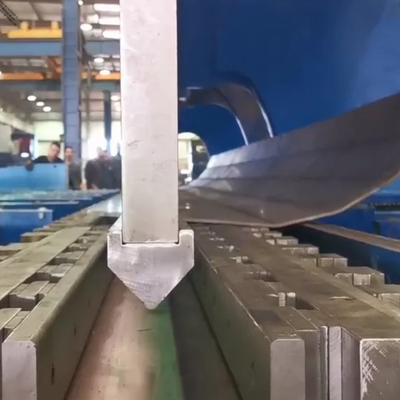 Heavy Duty 2×650Ton 7M CNC Tandem Press Brake for Long Tapered & Octagonal Light Pole Production