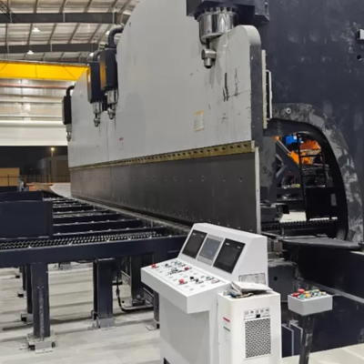 Heavy Duty 2×650Ton 7M CNC Tandem Press Brake for Long Tapered & Octagonal Light Pole Production