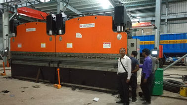 Double linkage CNC hydraulic plate bending machine for light pole production line