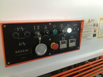 Reliable performance Hydraulic Shearing Machine for cut steel plate 8 × 5000